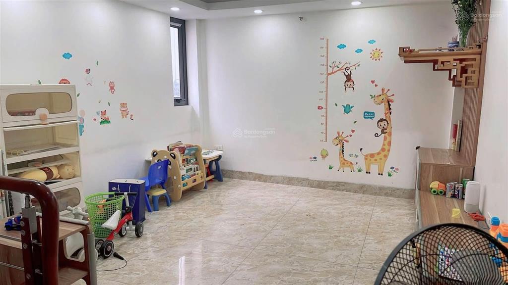 Bán gấp nhà đại tự 40m2, 4t, ô tô đỗ cửa, nhỉnh 4 tỷ vẫn thương lượng mạnh