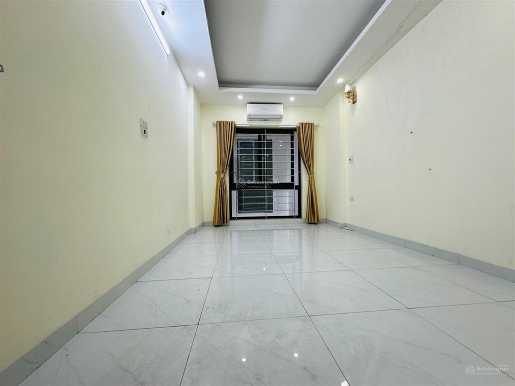Bán nhà phương canh 30m2, 5t, sổ đỏ đẹp, cách ô tô 20m, giá đầu tư, có thương lượng