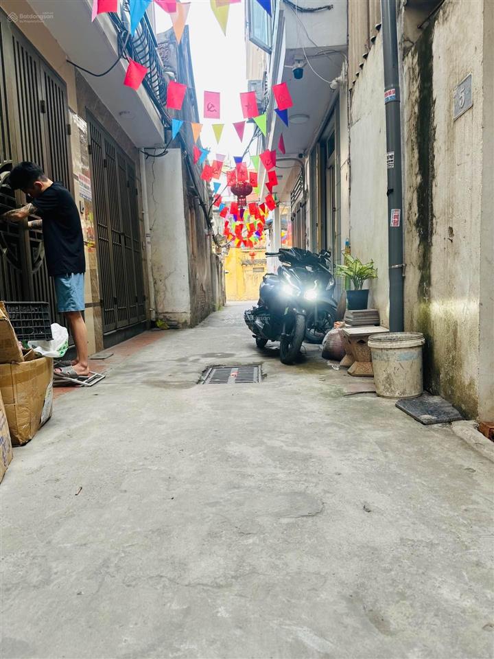 Bán nhà phương canh 30m2, 5t, sổ đỏ đẹp, cách ô tô 20m, giá đầu tư, có thương lượng