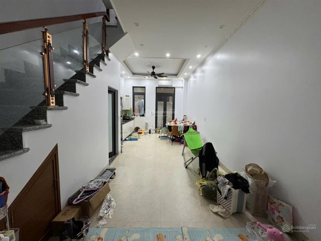 View công viên hướng đb quá đẹp. giá rẻ 56m ht 5 tầng full đồ t2345 chia 2pn sẵn sổ đ