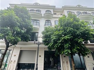 View công viên hướng đb quá đẹp. giá rẻ 56m ht 5 tầng full đồ t2345 chia 2pn sẵn sổ đ