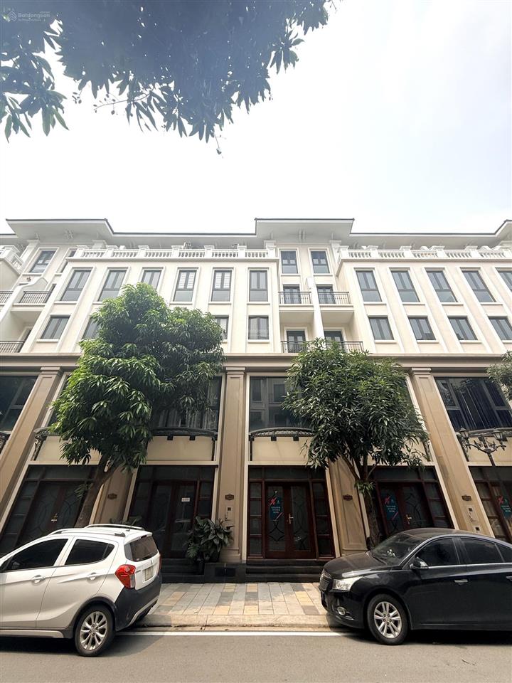 Cần tiền bán gấp căn thời đại rẻ nhất thị trường diện tích 60m sẵn sổ đỏ giá chỉ hơn 8tỷ ạ h