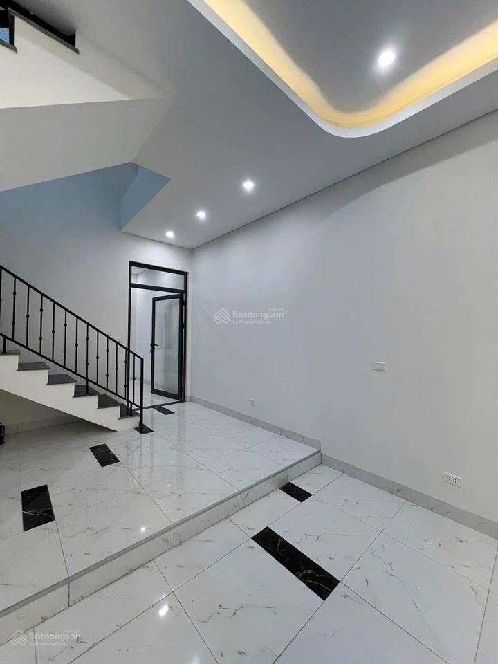 Thanh khoản gấp căn thời đại 60m, giảm sâu 1 tỷ, ht 2 tầng, giá hời  hướng