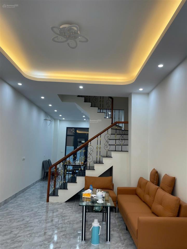 Giảm cực sâu 1 tỷ, đảo dừa 56m  hướng đông nam  hoàn thiện 2 tầng. tầng 2 ngăn 2 phòng khép