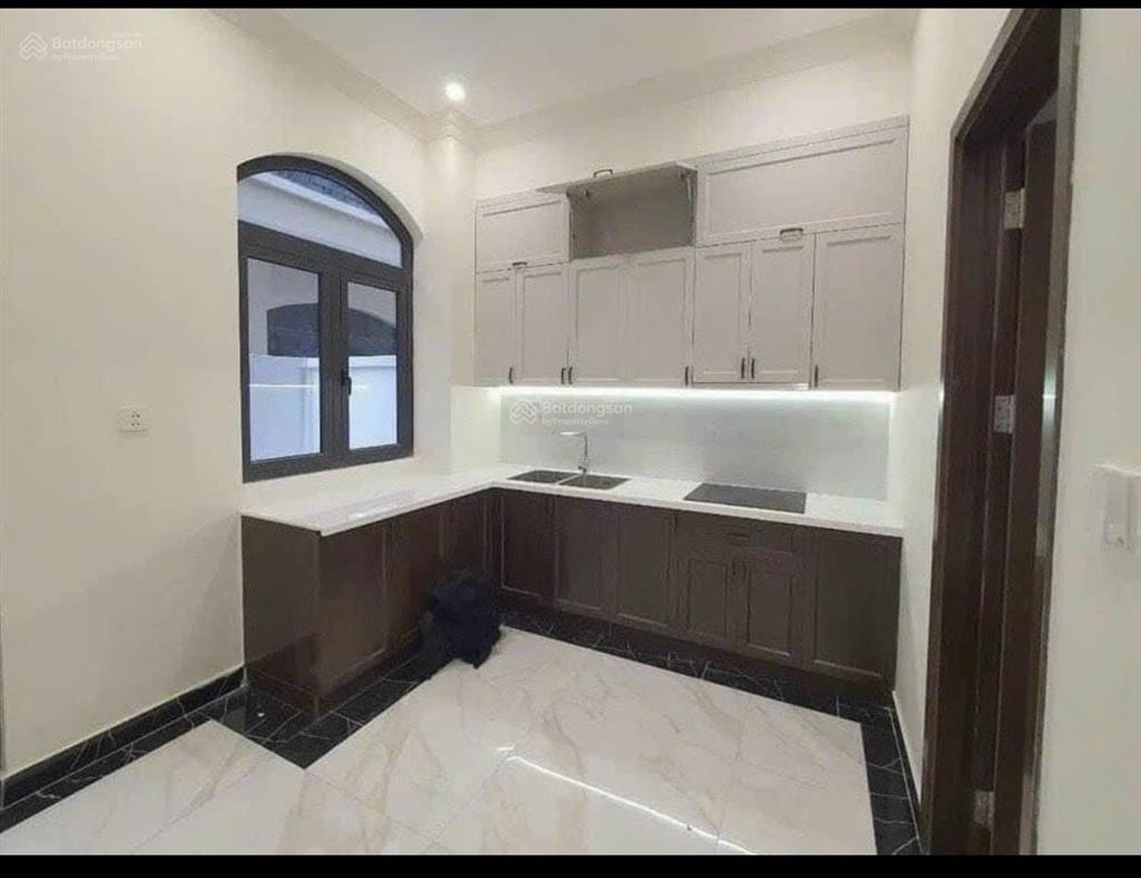Khẳng định giá hời giảm tận 1 tỷ so với 5 tháng trước. loại căn liền kề. diệ