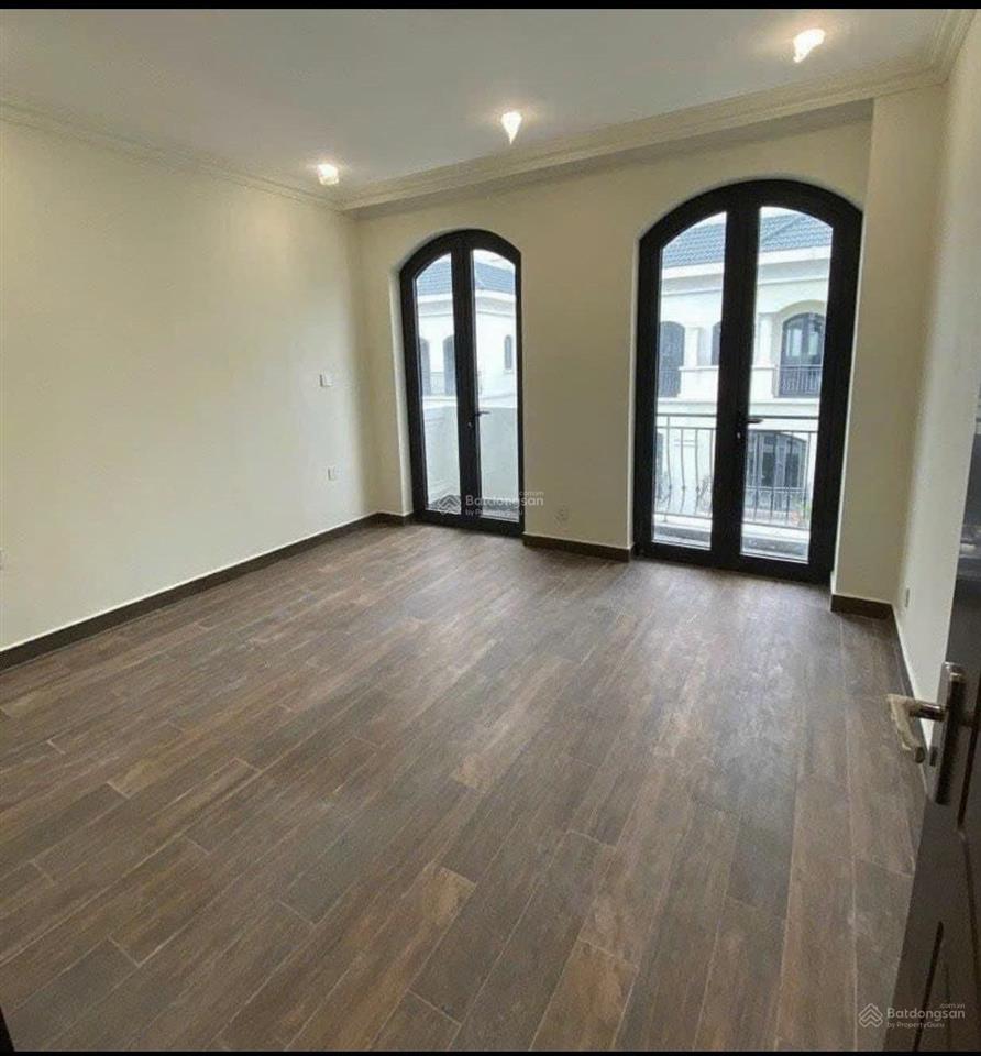 Khẳng định giá hời giảm tận 1 tỷ so với 5 tháng trước. loại căn liền kề. diệ