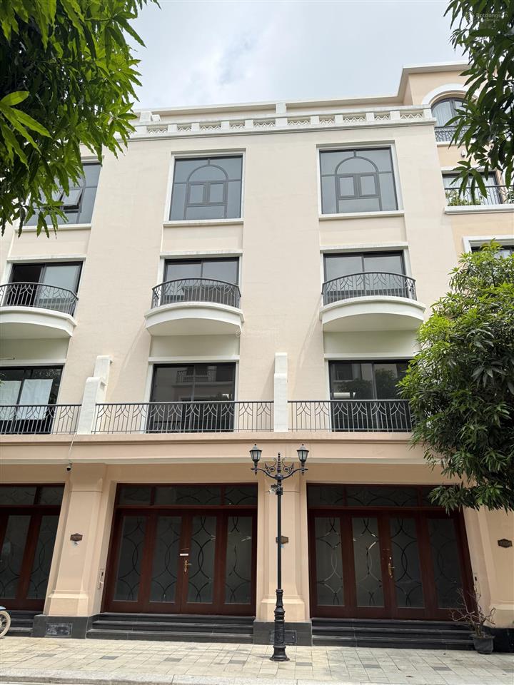 Bán liền kề hải âu giá chỉ 8.3 tỷ, loại hình liền kề, hướng đông nam, diện tích đất 65m2