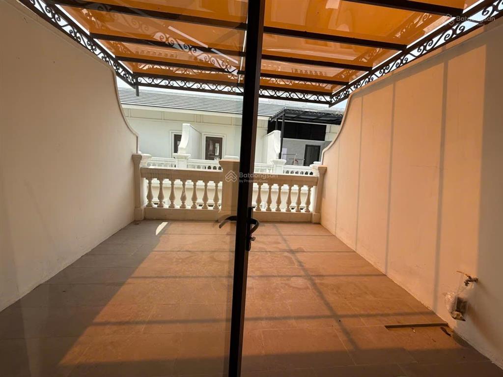 Giảm sâu 2 tỷ. hàng nổi bật 60m  tây bắc  9 tỷ thu về  hoàn thiện full 5 tầng có thang