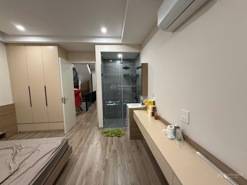 Giảm sâu 2 tỷ. hàng nổi bật 60m  tây bắc  9 tỷ thu về  hoàn thiện full 5 tầng có thang