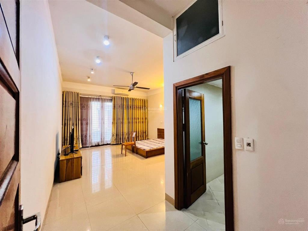 Bán nhà liền kề khu đô thị mễ trì, dt 80m2x5t, mt 5m, đường 12m, kinh doanh, giá hơn 22 tỷ.