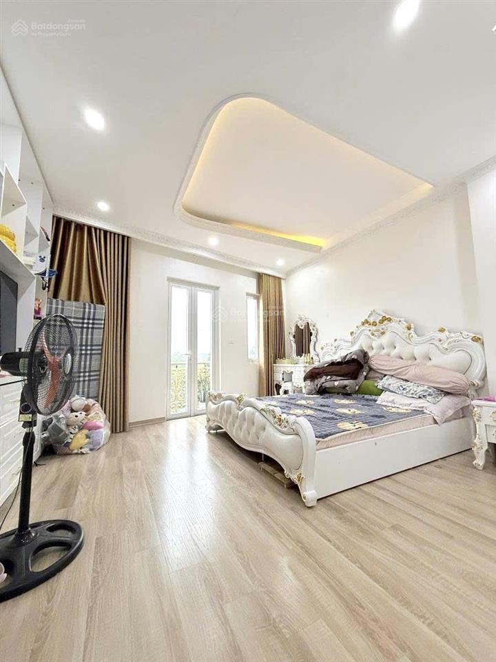 Bán nhà phố nghĩa đô, cầu giấy, dt 58m2x6t, mt5.5m, gara oto, thang máy , kinh doanh, giá 24.5 tỷ