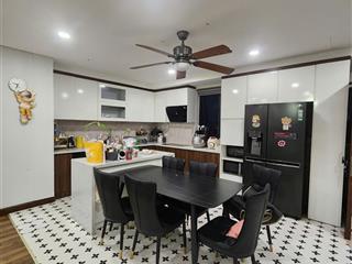 Bán 4 ngủ giá thấp nhất goldmark city 136 hồ tùng mậu, hà nội