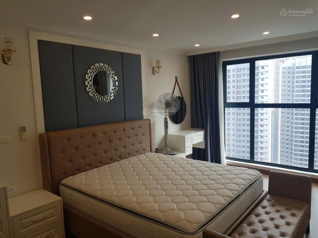 Bá.n 4 ngủ 172m2 giá thấp nhất goldmakr city 136 hồ tùng mậu, hà nội