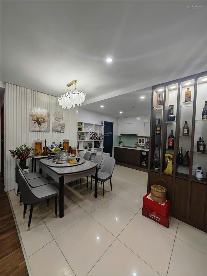 Bán 3 ngủ căn góc vị trí đẹp goldmark city 136 hồ tùng mậu, hà nội