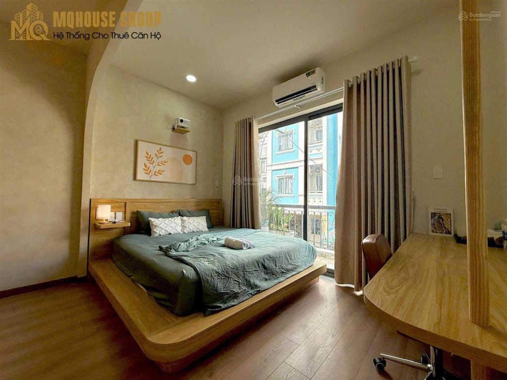 Cho thuê căn hộ 1pn ban công full nội thất máy giặt riêng ngay ngã tư hàng xanh gần đh gtvt, hutech
