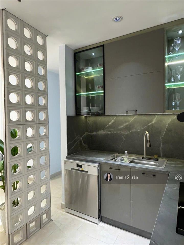 Cho thuê căn hộ cc bảy hiền tower, tân bình dt 82m2 2pn 2wc giá 12tr nhà đẹp  0703 445 *** trân