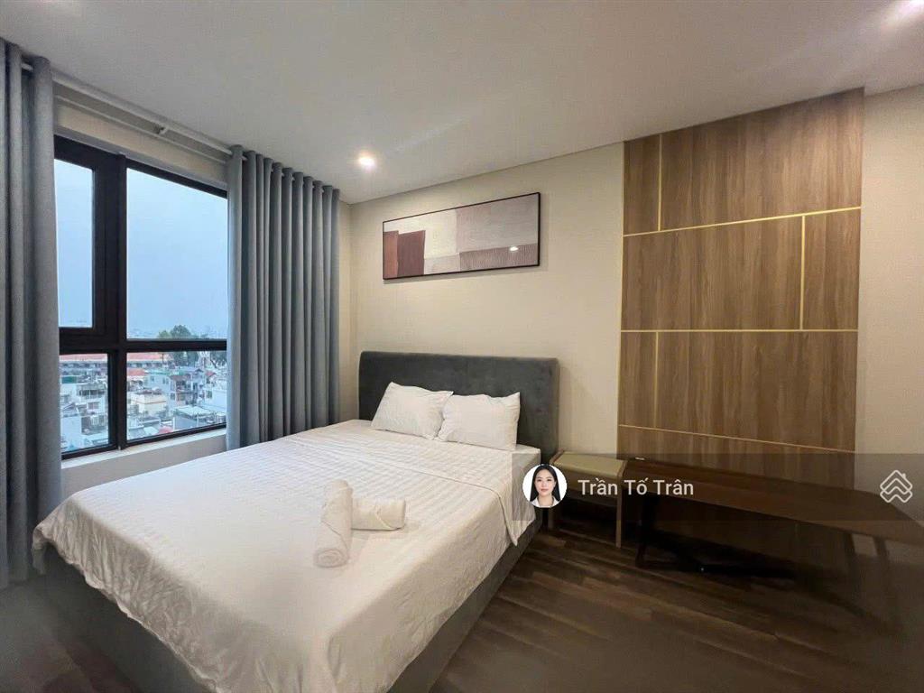 Chủ đổ nợ cần bán rất gấp cc oriental plaza 685 âu cơ, 75m2 2pn 2wc giá 4 tỷ view ngoài  e trân