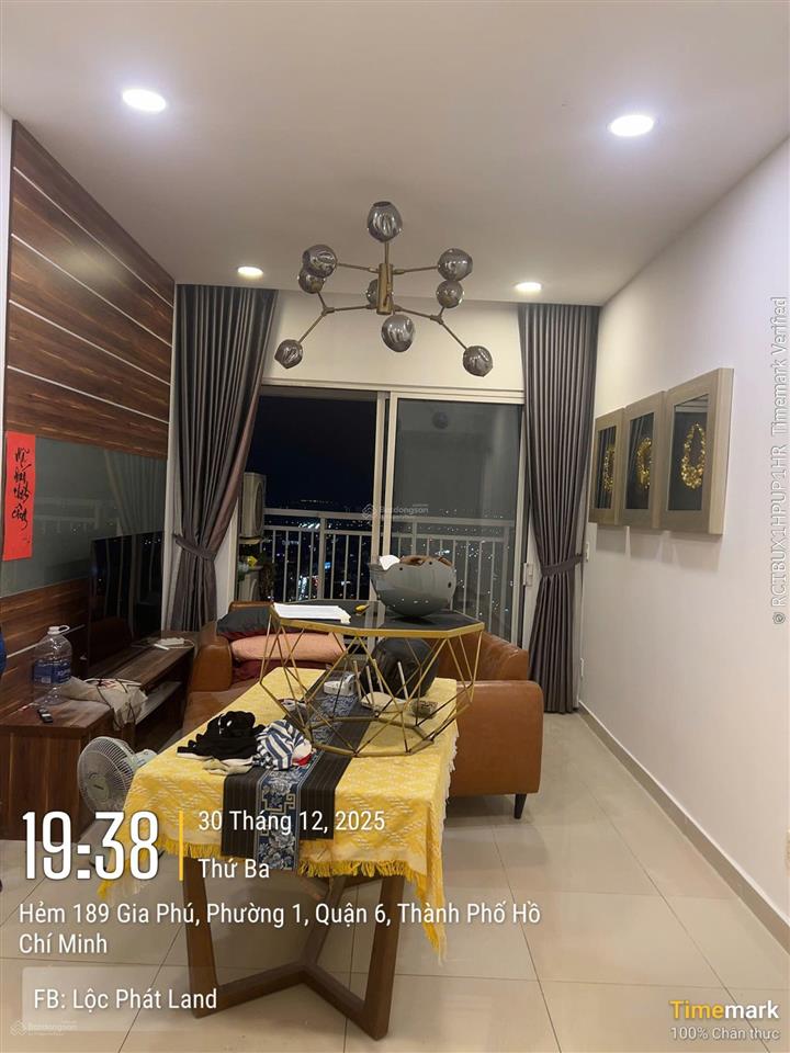 Bán căn hộ lucky place, 3pn, 2wc, 88m2, căn góc, view đông nam, giá 6 tỷ, sổ hồng, 0908 435 ***