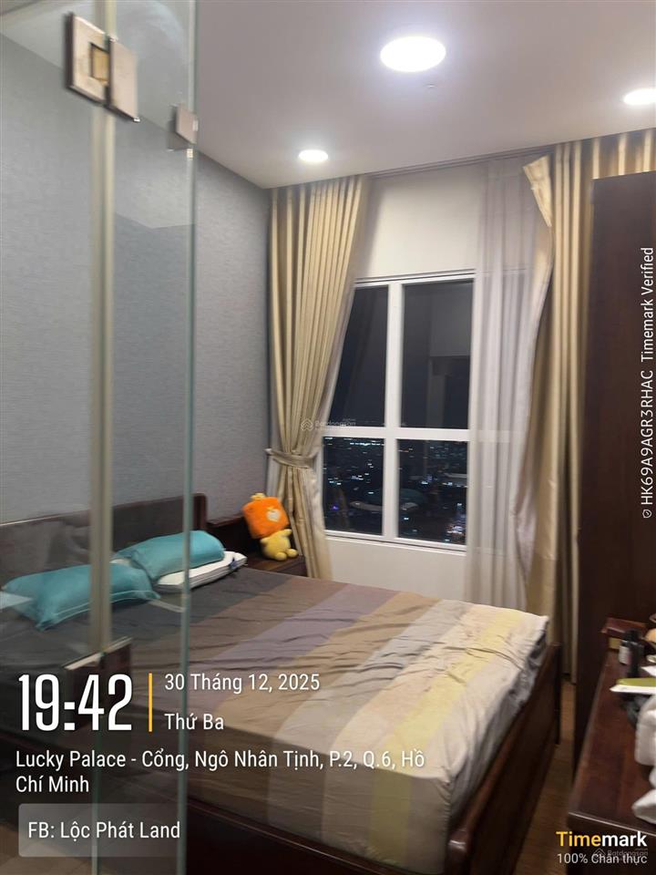 Bán căn hộ lucky place, 3pn, 2wc, 88m2, căn góc, view đông nam, giá 6 tỷ, sổ hồng, 0908 435 ***