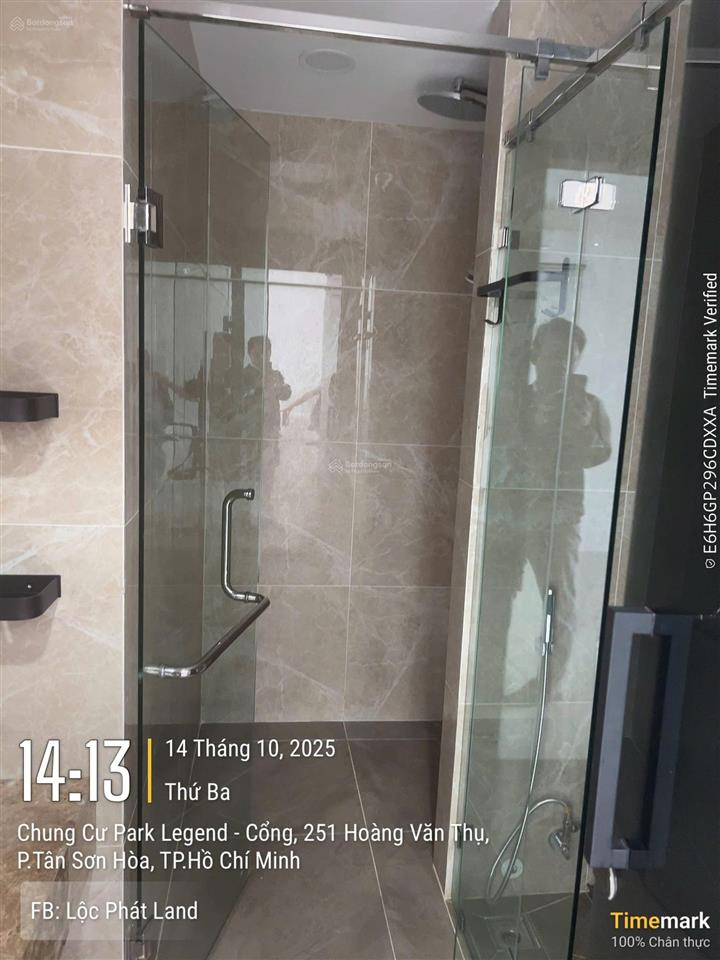 Cho thuê căn hộ park legend, 3pn, 2wc, nội thất cơ bản, view pháo hoa, giá 21 triệu, 0908 435 ***