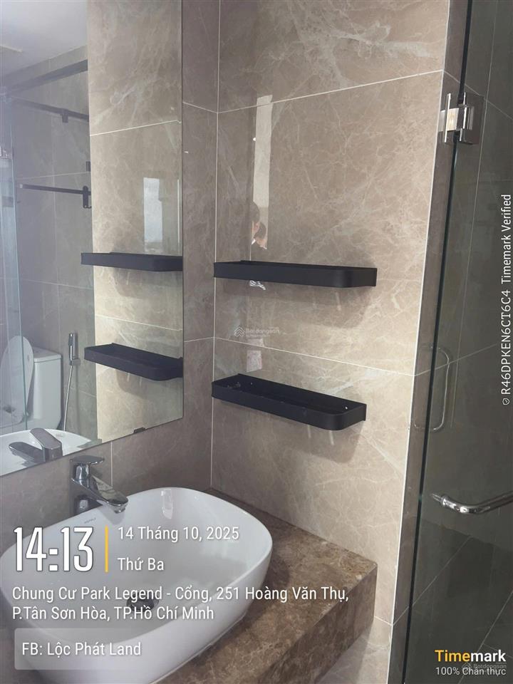 Cho thuê căn hộ park legend, 3pn, 2wc, nội thất cơ bản, view pháo hoa, giá 21 triệu, 0908 435 ***