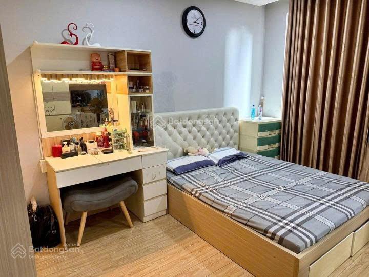 Bán căn hộ him lam, 2pn, 2wc, 86m2, nội thất, sổ hồng, giá 4.9 tỷ,  0908 435 ***