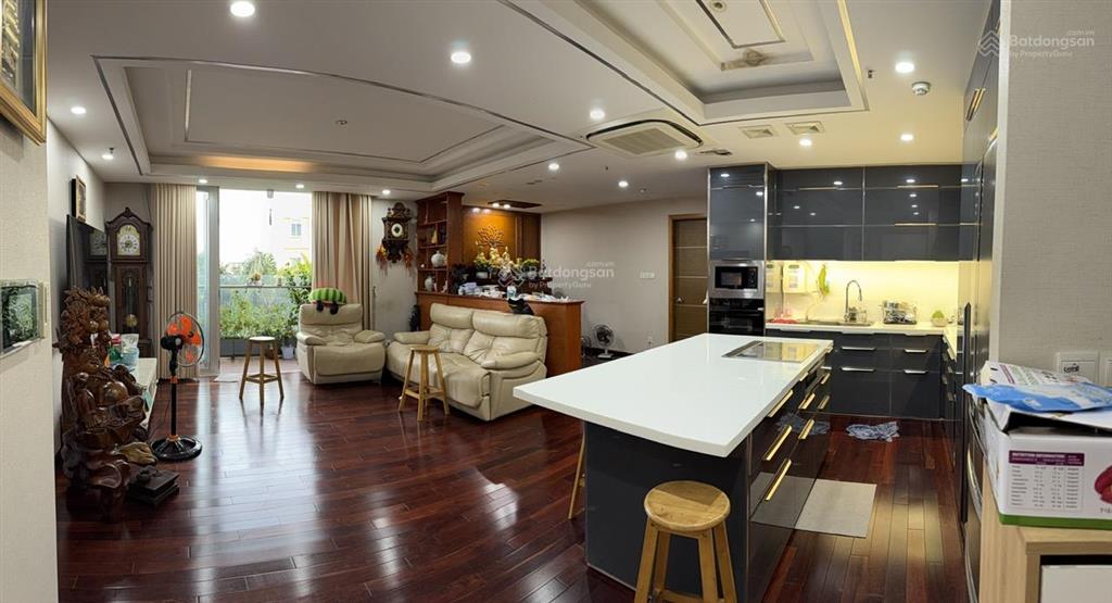 Bán căn hộ saigon airport, 3pn, 3wc, 154m2, có sổ, không nội thất, giá 10.5tỷ, 0908 435 ***