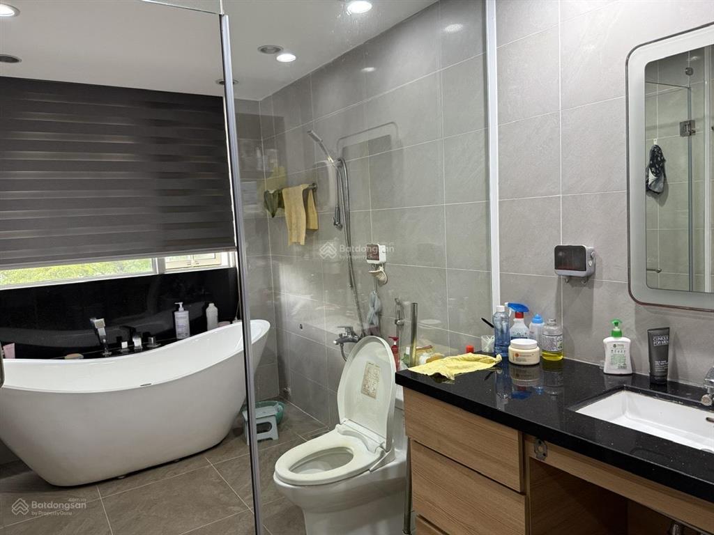 Bán căn hộ saigon airport, 3pn, 3wc, 154m2, có sổ, không nội thất, giá 10.5tỷ, 0908 435 ***