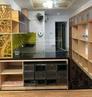 Cho thuê căn hộ cộng hòa plaza, 3pn, 2wc, 100m2, nội thất cơ bản, giá 14 triệu/th, 0908 435 ***