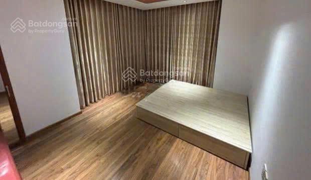 Cho thuê căn hộ cộng hòa plaza, 3pn, 2wc, 100m2, nội thất cơ bản, giá 14 triệu/th, 0908 435 ***