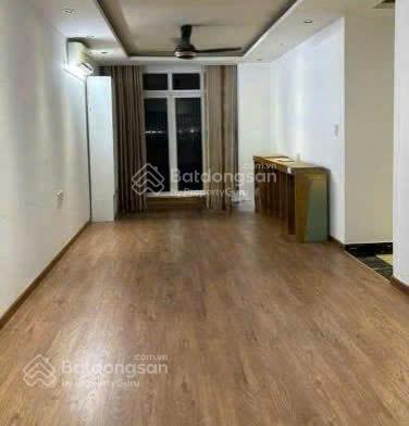 Cho thuê căn hộ cộng hòa plaza, 3pn, 2wc, 100m2, nội thất cơ bản, giá 14 triệu/th, 0908 435 ***
