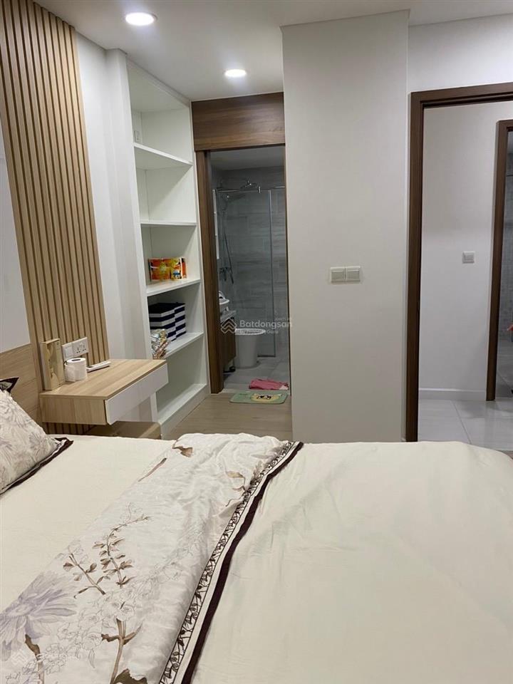 Bán căn hộ kingdom , 3pn, 2wc ,102m2 ,view pháo hoa q1 , giá 11.5 tỷ , đông nam ,  0908 435 ***