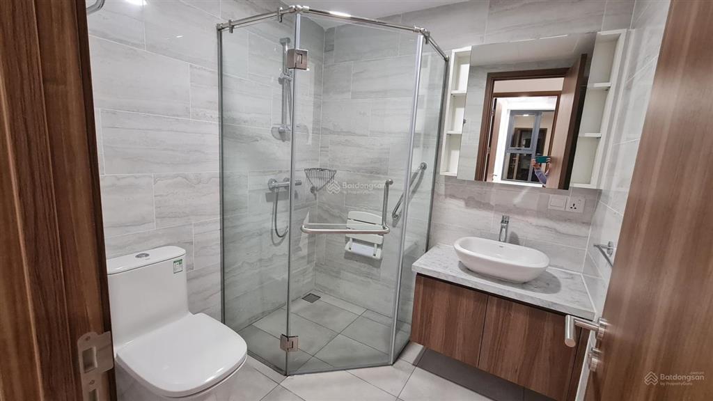 Bán căn hộ kingdom , 3pn, 2wc ,102m2 ,view pháo hoa q1 , giá 11.5 tỷ , đông nam ,  0908 435 ***