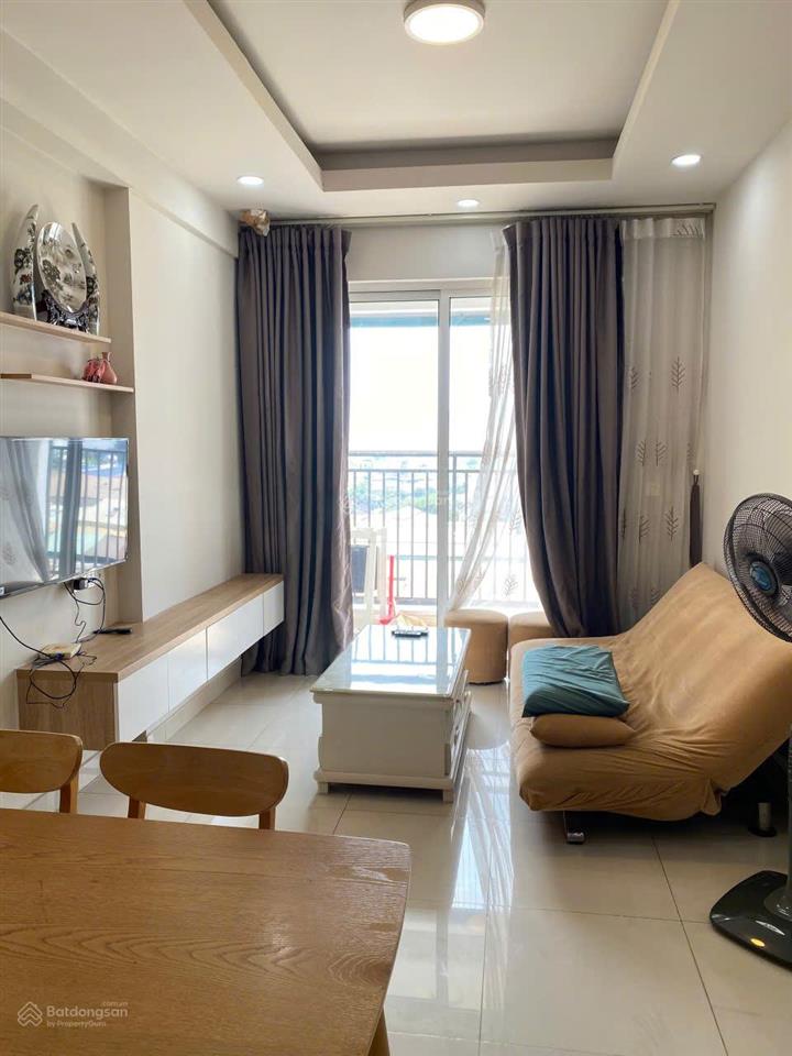 Bán căn hộ richstar, 3pn, 2wc, 90m2, giá 4.4 tỷ,có nội thất,  0908 435 ***