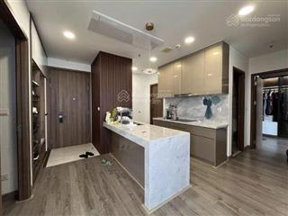 Cho thuê căn hộ kingdom , 3pn, 2wc , căn góc ,102m2 ,full nội thất, giá  32 triệu ,  0908 435 ***