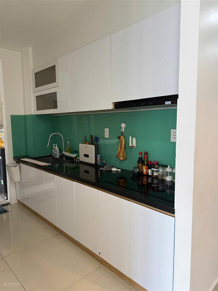 Cho thuê căn hộ sky center 2pn, 74m2, lầu cao, full nội thất, giá 17 triệu, ở liền,  0908 435 ***