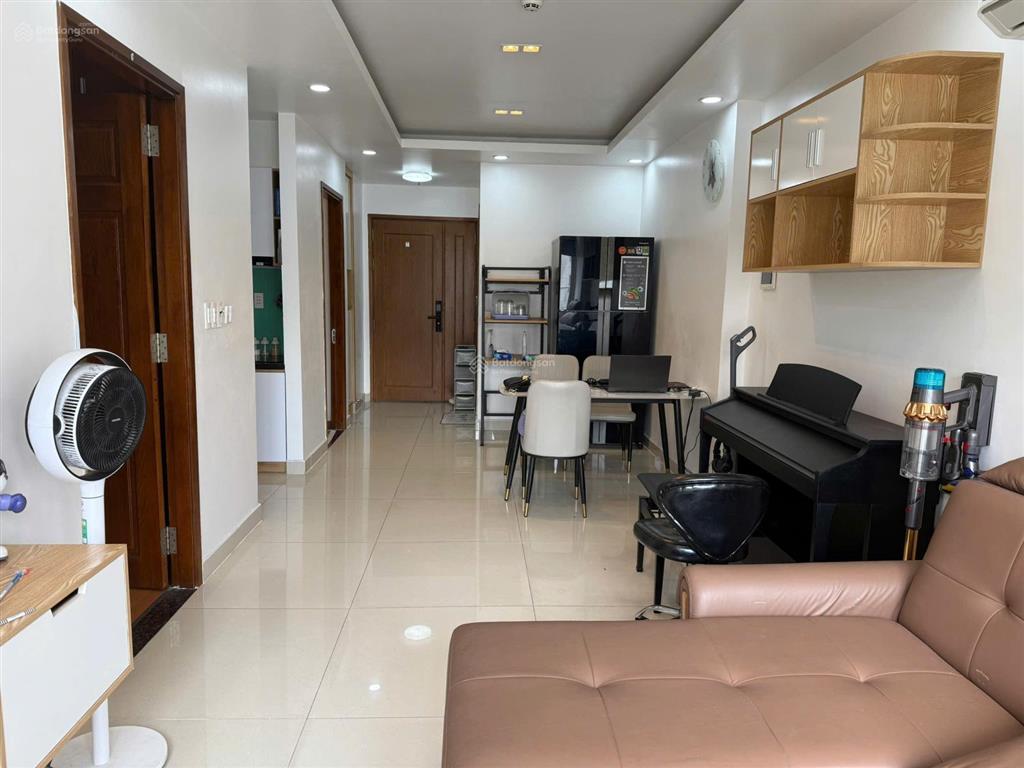 Cho thuê căn hộ sky center 2pn, 74m2, lầu cao, full nội thất, giá 17 triệu, ở liền,  0908 435 ***