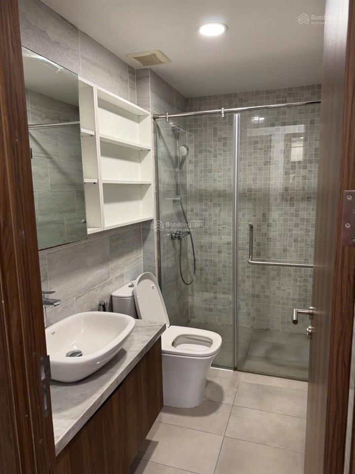 Cho thuê căn hộ kingdom, 2pn, 2wc, 74m2, full nội thất, giá 20 triệu/tháng,  0908 435 ***
