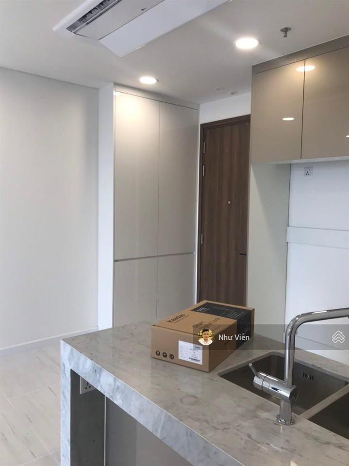 Cho thuê căn hộ kingdom, 2pn, 2wc, nội thất cơ bản, giá 17 triệu/tháng,  0908 435 ***
