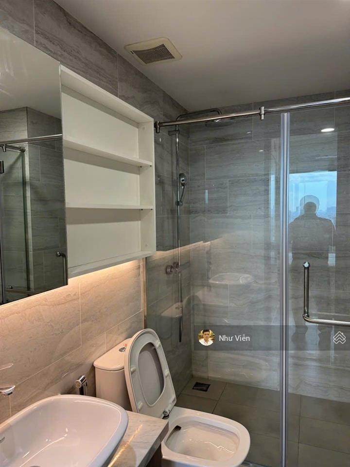 Bán căn hộ kingdom 101, 2pn, 2wc, giá 7,3 tỷ, sổ hồng riêng,  0908 435 ***