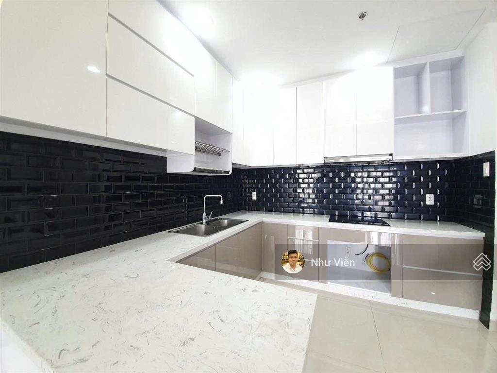 Cho thuê căn hộ garden gate, 3pn, 2wc, 102m², giá 21 triệu, full nội thất,  0908 435 ***