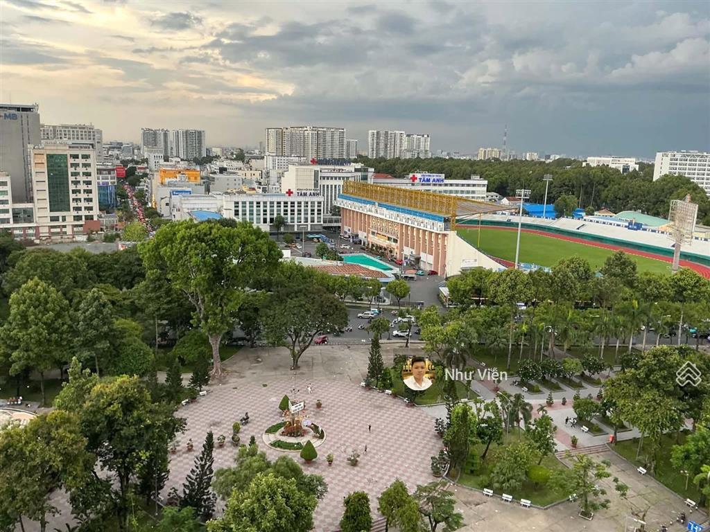 Bán căn hộ park legend, 3pn, 2wc, 100m², giá 9 tỷ 140, full nội thất, view công viên hoàng văn thụ