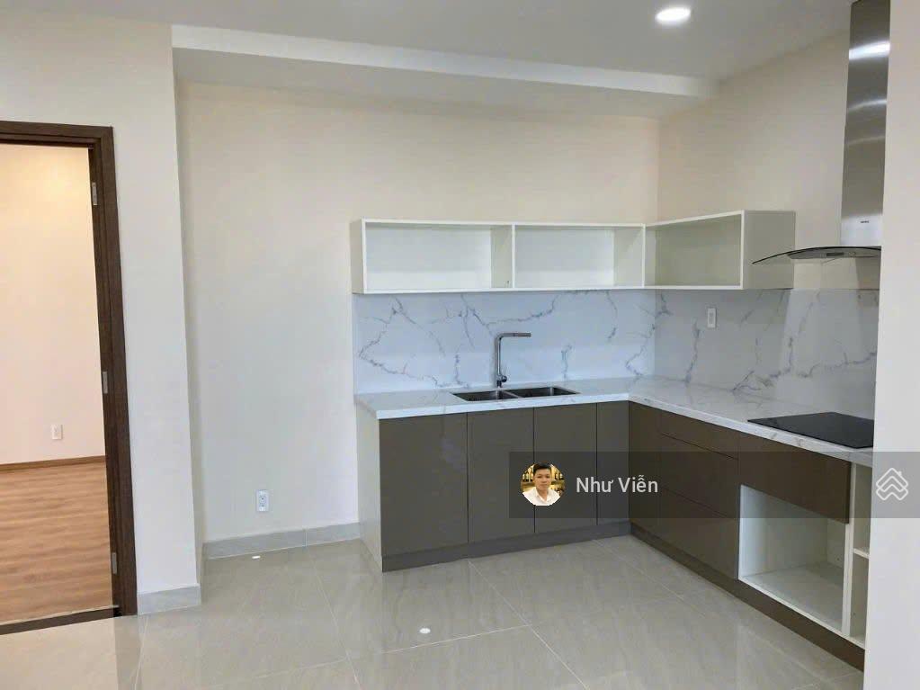 Bán căn hộ park legend, 3pn, 3wc, 113m2, 2 ban công, căn góc, giá 10.6 tỷ, 0908 435 *** viễn