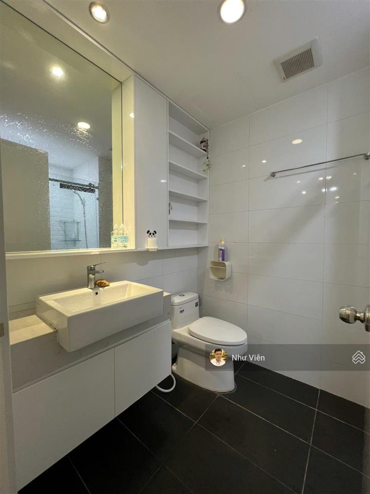 Cho thuê căn hộ kingston residence, 2pn, 2wc, giá 19 triệu/th, full nội thất, 0908 435 *** viễn