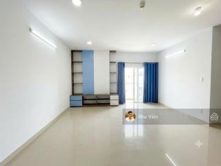 Bán căn hộ oriental plaza, 3pn, 3wc, ban công phòng khách, giá 5.5 tỷ, shr, 0908 435 *** viễn