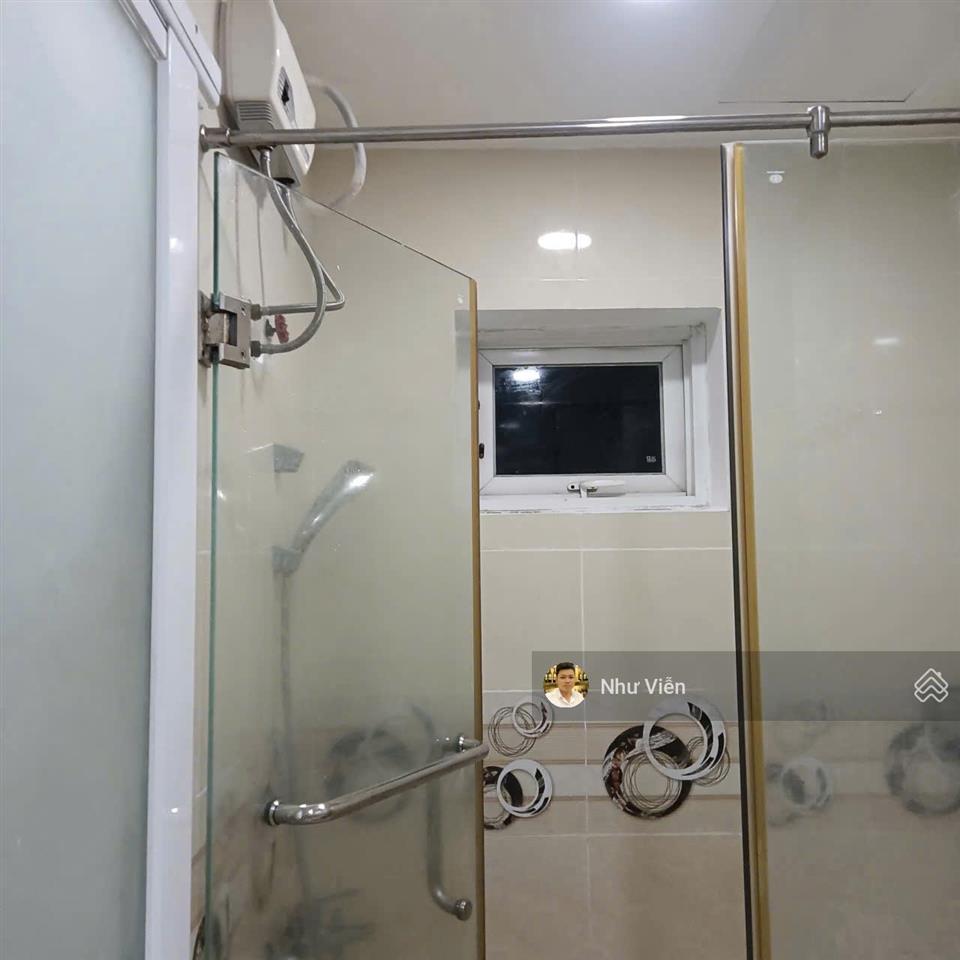 Bán căn hộ oriental plaza, 3pn, 3wc, ban công phòng khách, giá 5.5 tỷ, shr, 0908 435 *** viễn
