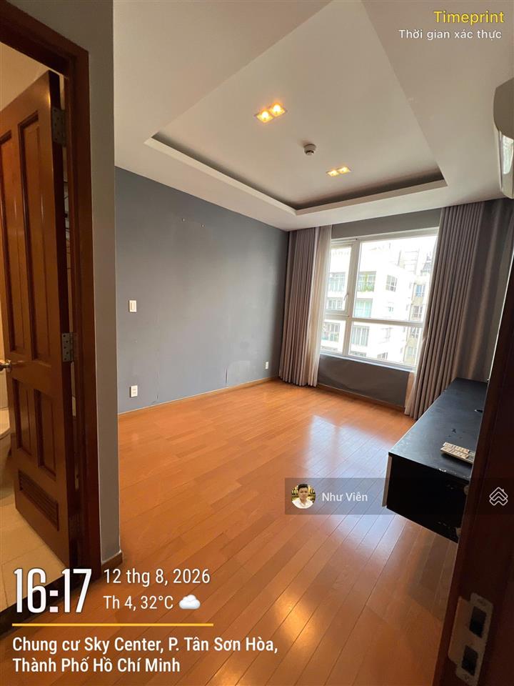 Bán căn hộ sky center, 2pn, 2wc, giá 5 tỷ 650tr tl, 74m2, đang được làm sổ hồng, 0908 435 ***