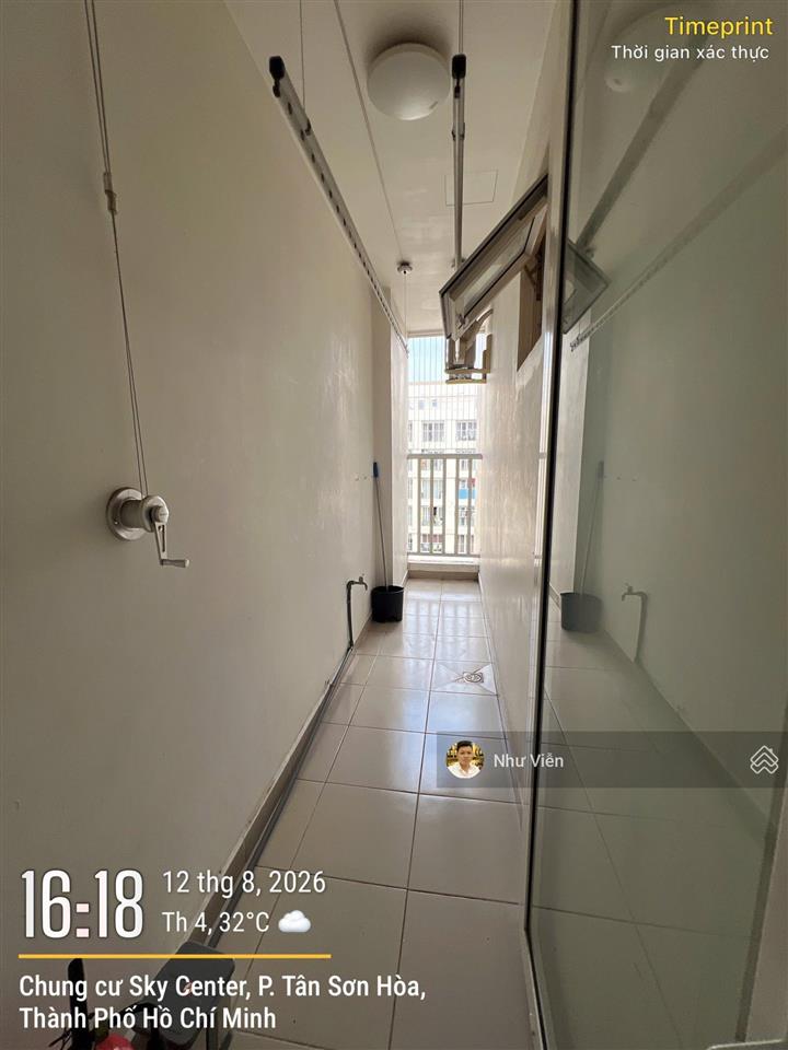Bán căn hộ sky center, 2pn, 2wc, giá 5 tỷ 650tr tl, 74m2, đang được làm sổ hồng, 0908 435 ***