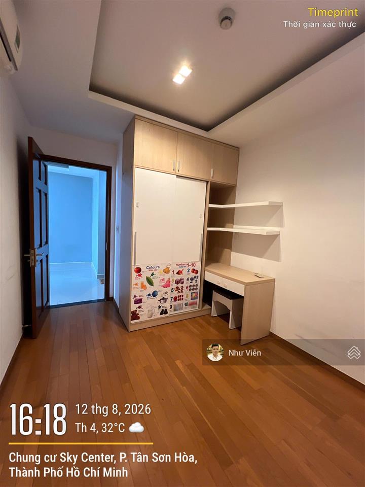Bán căn hộ sky center, 2pn, 2wc, giá 5 tỷ 650tr tl, 74m2, đang được làm sổ hồng, 0908 435 ***