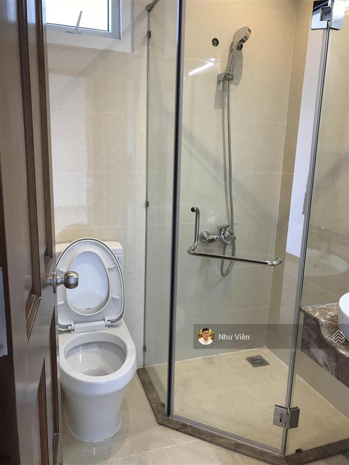 Cho thuê căn hộ sky center, 2pn, 2wc, 14 triệu, nội thất cơ bản, có máy lạnh và bếp, 0908 435 ***